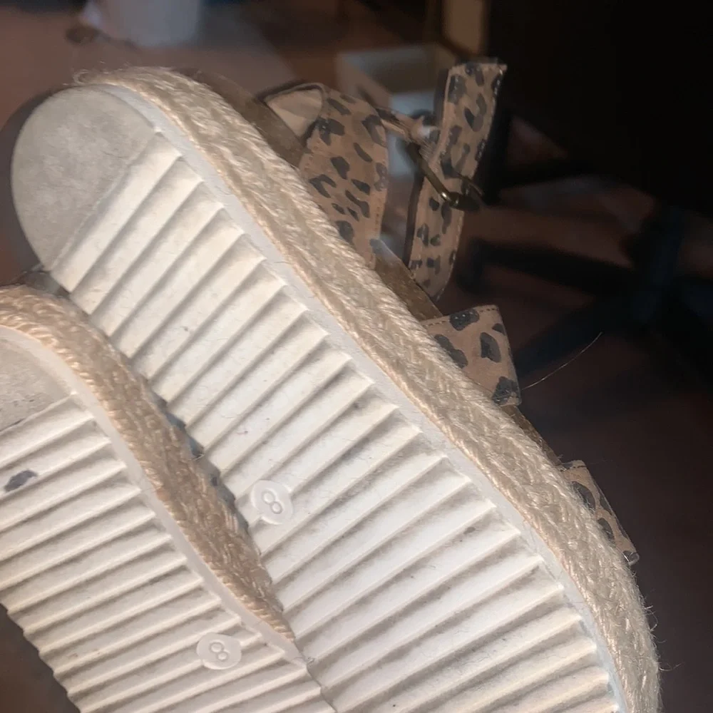 Universal Thread platform sandal - Picture 4 of 4